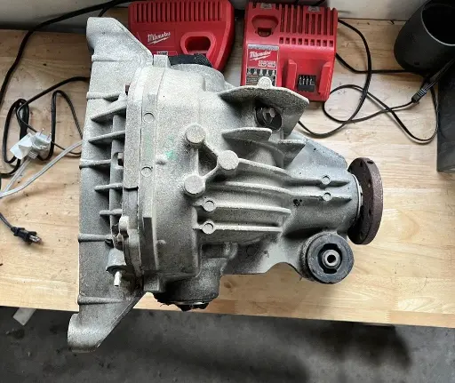 Explorer 8.8 Junkyard Core Differential 2002-2006 (1 bushing)