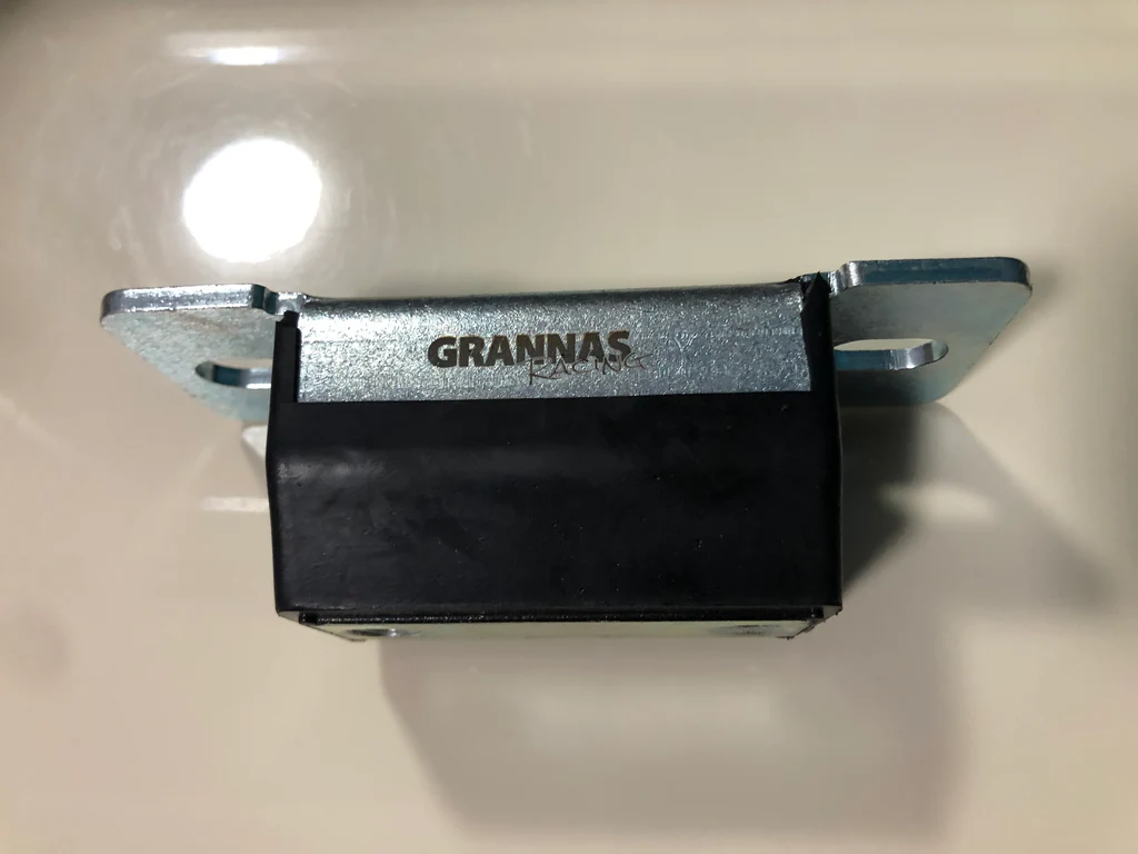 ホースマンDMA for マウント変換アダプター用 Rubber T56 Transmission Mount Kit | Grannas Racing